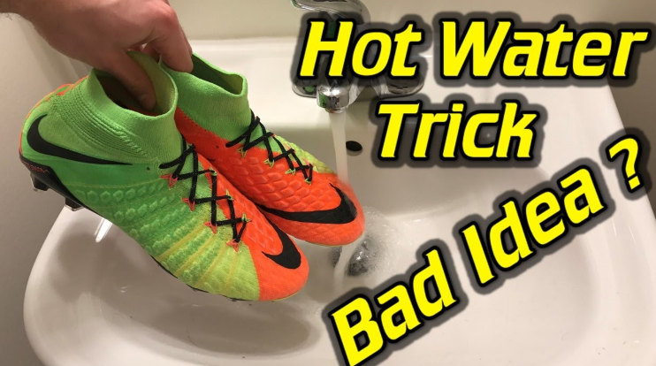 Kan man bruge varmt vand til at rense fodboldstøvler om vinteren?