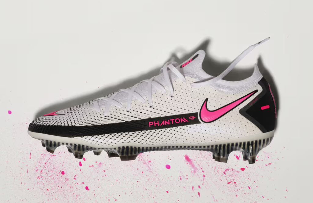 Nike Phantom GT og kontrolstøvlers betydning i moderne fodbold