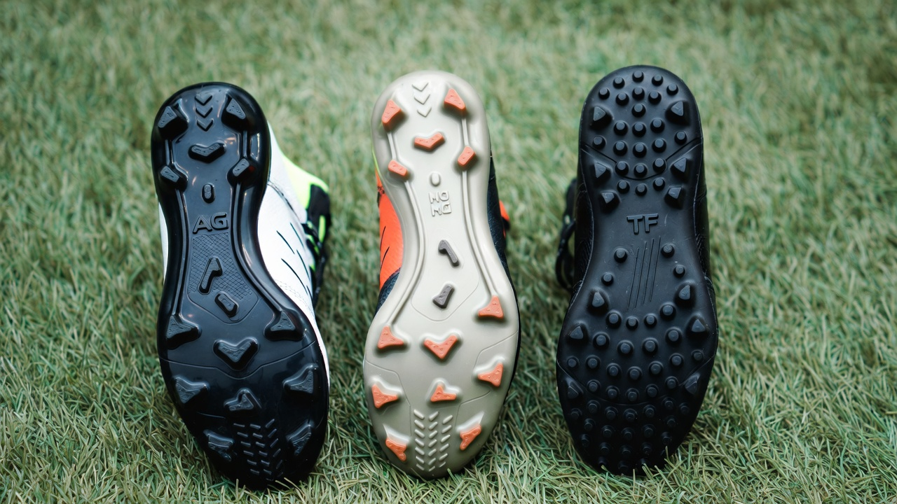 Bedste fodboldstøvler til børn på kunstgræs i Danmark